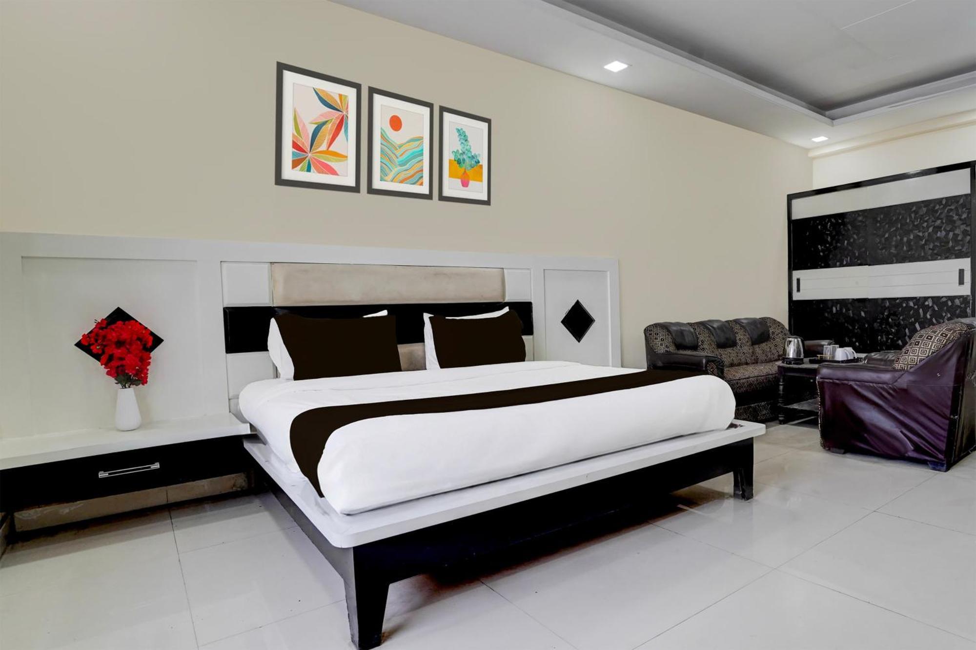 Super Collection O Sector 70 Noida Hotel Exterior photo